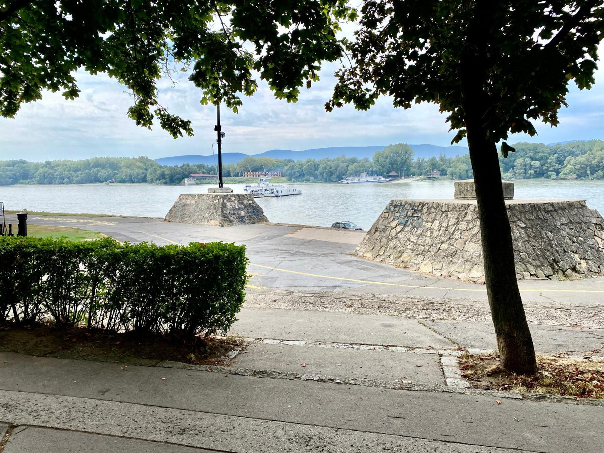 Hotel Bellevue Vendeghaz 2 Vác Zewnętrze zdjęcie