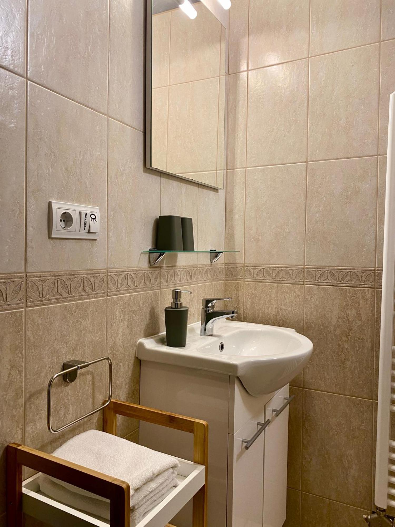 Hotel Bellevue Vendeghaz 2 Vác Zewnętrze zdjęcie