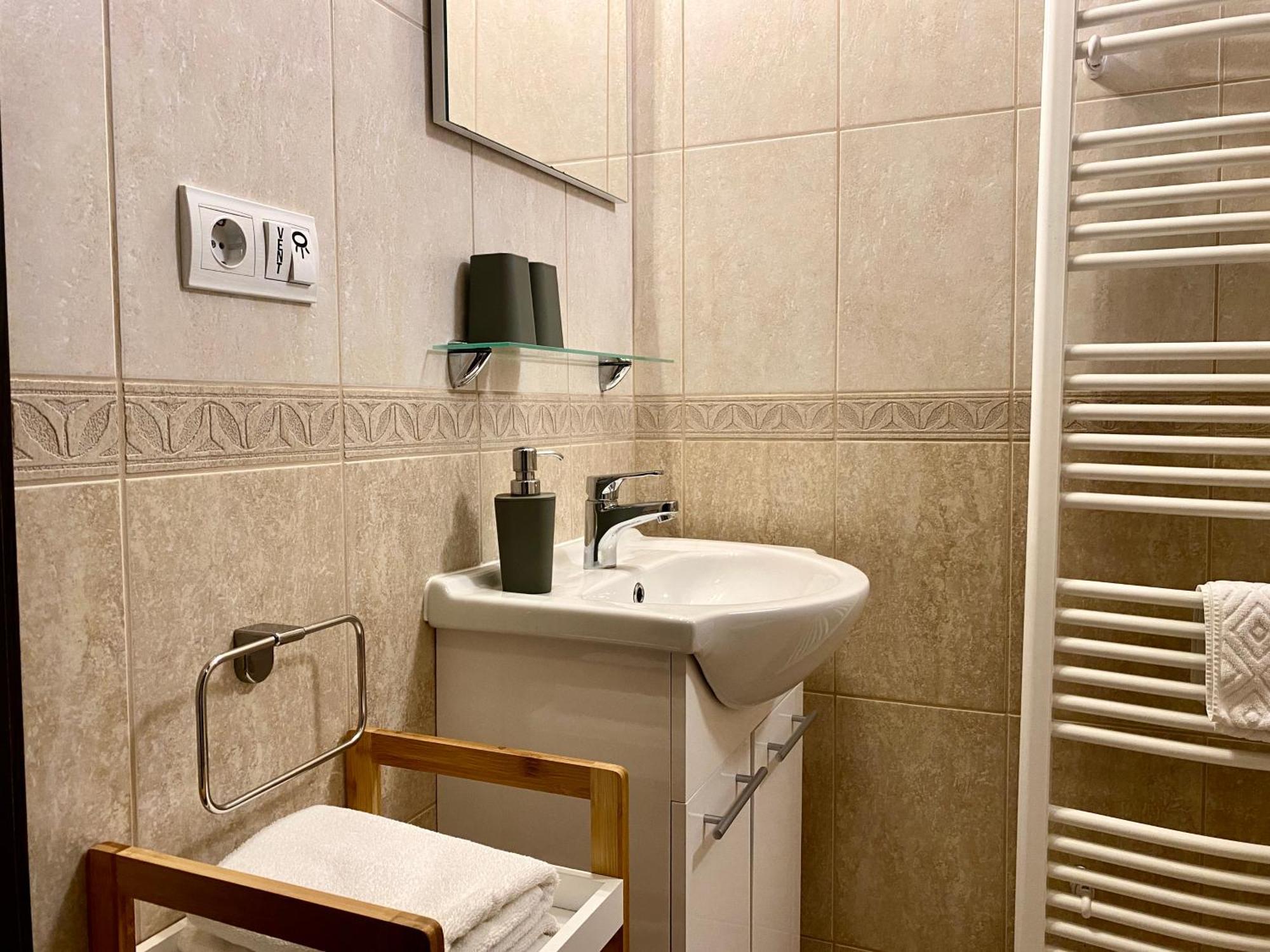 Hotel Bellevue Vendeghaz 2 Vác Zewnętrze zdjęcie