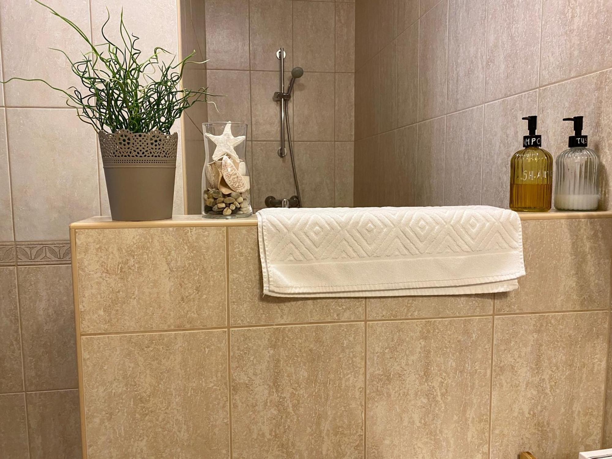 Hotel Bellevue Vendeghaz 2 Vác Zewnętrze zdjęcie