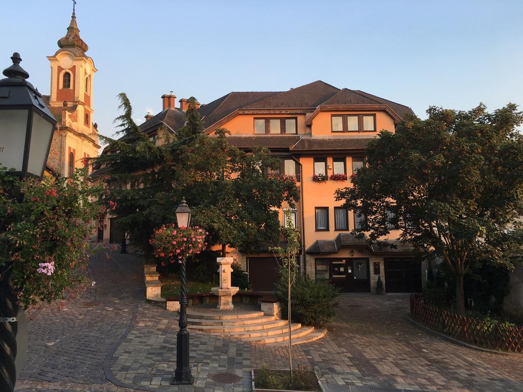 Hotel Bellevue Vendeghaz 2 Vác Zewnętrze zdjęcie